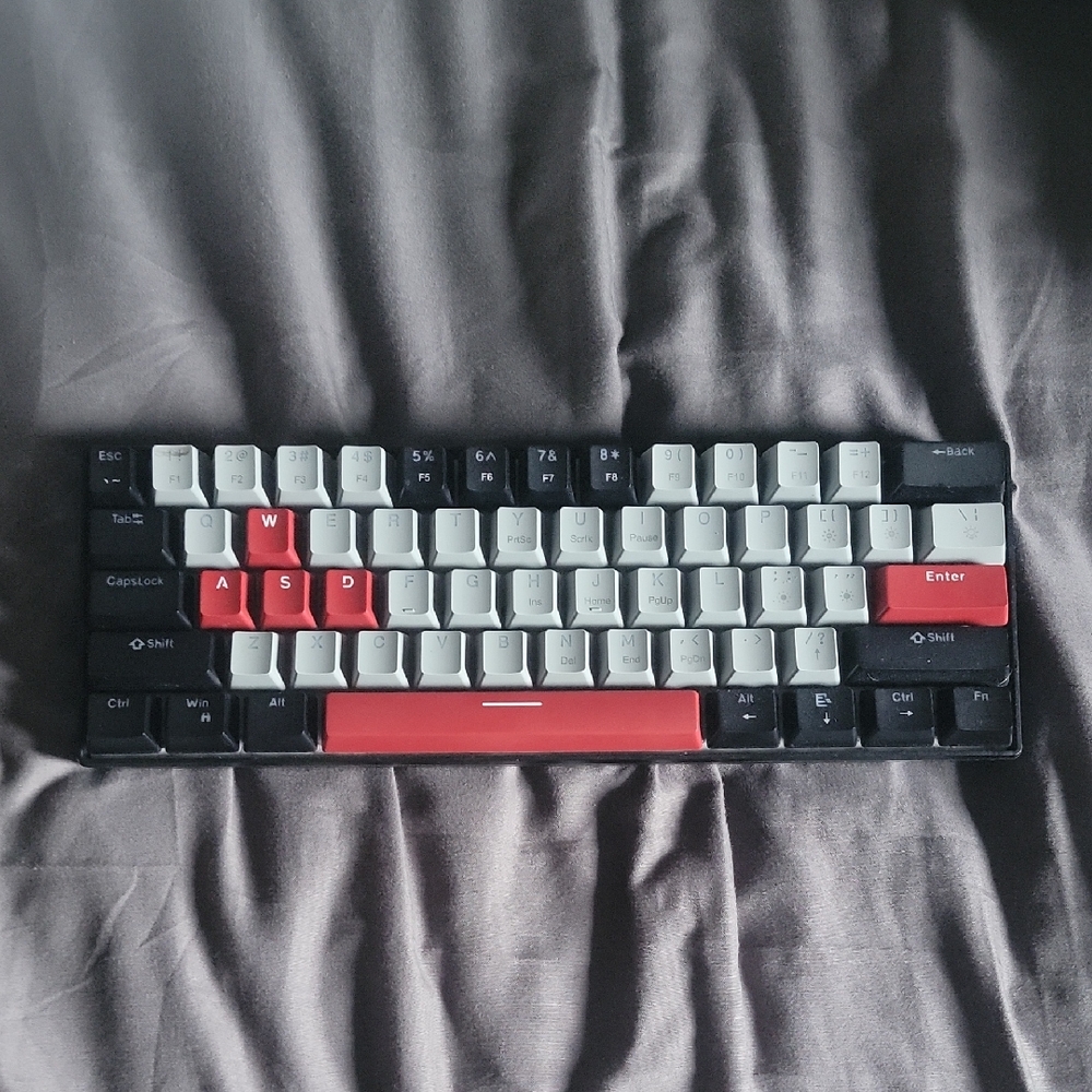 Black and White Gaming Keyboard with Mechanical Keys
